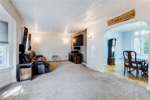 100 Walnut Park, Irondequoit, NY 14622 photo 5