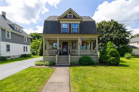 307 E Myrtle Ave, Arcadia, NY 14513