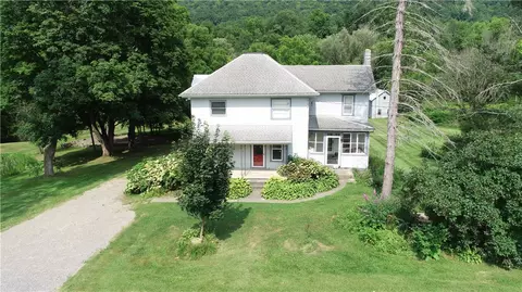 7391 County Road 36, Naples, NY 14512