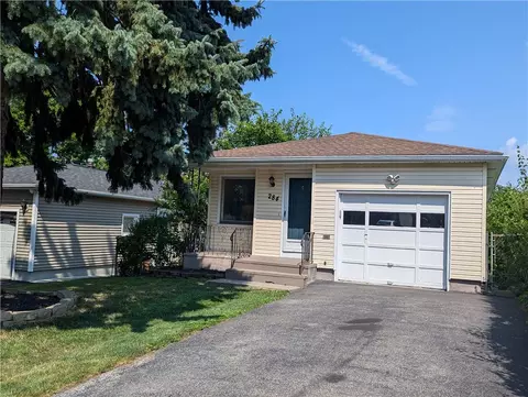 284 Woodside Pl, Irondequoit, NY 14609