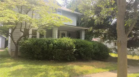 12 Curtiss Ave, Urbana, NY 14840