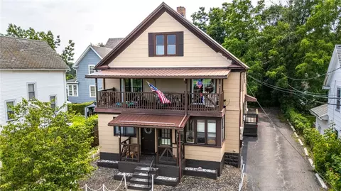 15-19 Corrigan St, Rochester, NY 14612