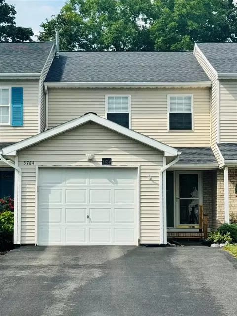 5764 Running Brook Road Rd, Farmington, NY 14425