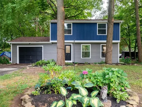 930 Garden Ln, Webster, NY 14580
