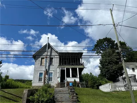 82 N Main St, Hornell, NY 14843