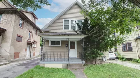 35 Cummings St, Rochester, NY 14609
