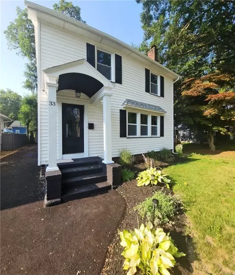 33 Legran Rd, Irondequoit, NY 14617