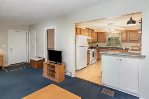 592 Webster Rd, Webster, NY 14580 photo 14