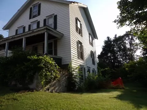 8 Elm St, Worcester, NY 12197