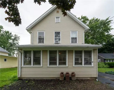 55 Watkins Ave, Perry, NY 14530