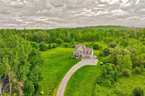 579 County Road 8, Farmington, NY 14425