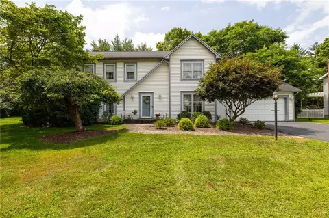 53 Falcon Trl, Pittsford, NY 14534