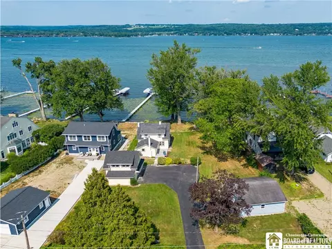 3218 Chautauqua Ave, North Harmony, NY 14710