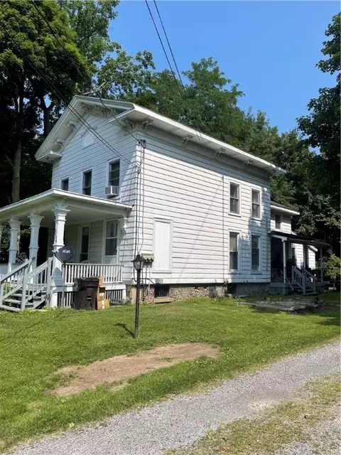 5695 E Avon Lima Rd, Avon, NY 14414
