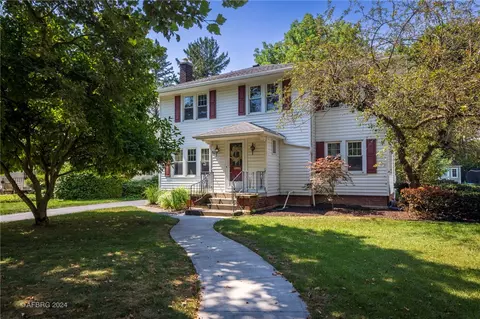 51 Fair Oaks Ave, Rochester, NY 14618