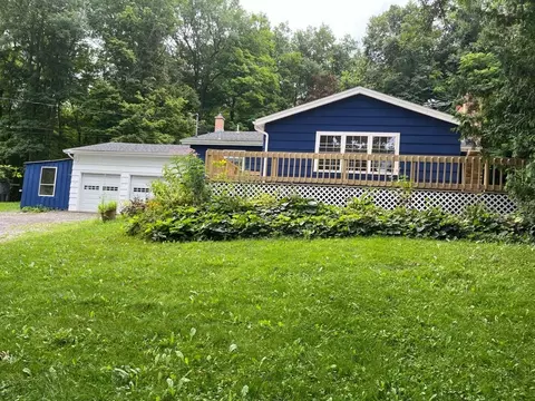 7670 Telephone Rd, Le Roy, NY 14482