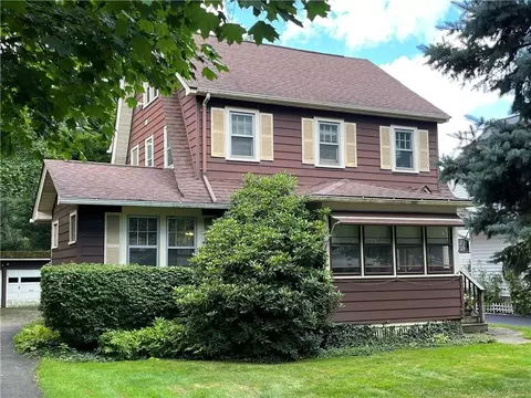 35 Poppy St, Irondequoit, NY 14617