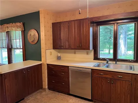 35 Poppy St, Irondequoit, NY 14617 photo 24