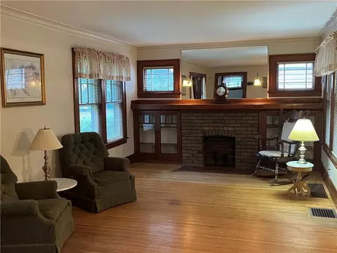 35 Poppy St, Irondequoit, NY 14617 photo 5