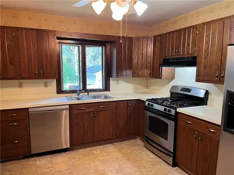 35 Poppy St, Irondequoit, NY 14617 photo 21