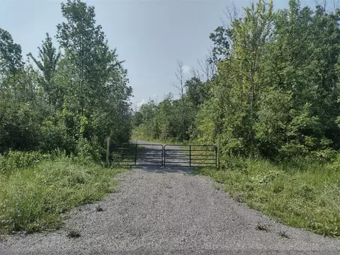 7626 Dublin Rd, Bergen, NY 14416