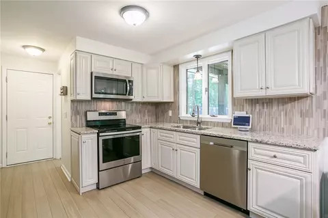 695 Audley End, Webster, NY 14580 photo 11