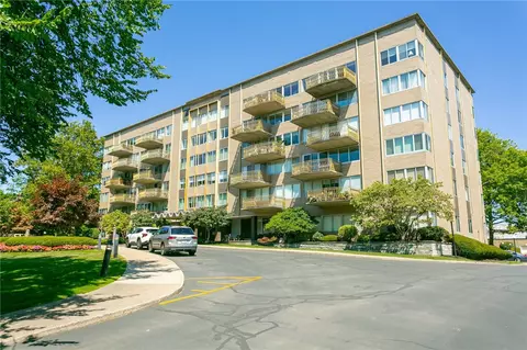 1400 E Ave #UN216, Rochester, NY 14610