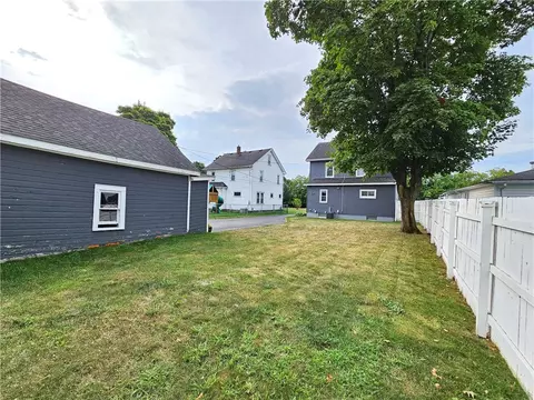 100 Abington Rd, Irondequoit, NY 14622 photo 7