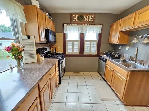 100 Abington Rd, Irondequoit, NY 14622 photo 15