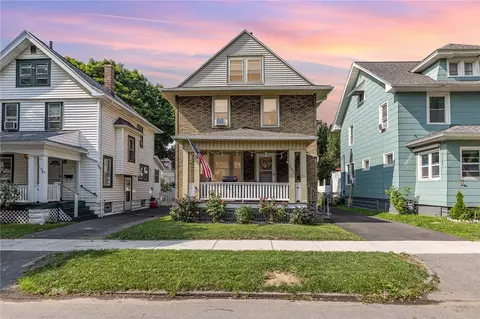 102 Barberry Ter, Rochester, NY 14621