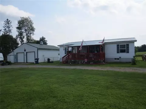 7098 Bauer Van Wickle Rd, Arcadia, NY 14489