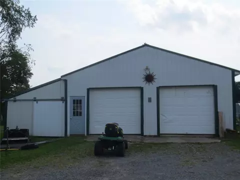 7098 Bauer Van Wickle Rd, Arcadia, NY 14489 photo 2