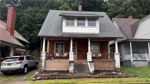 12 Florence St, Hornell, NY 14843