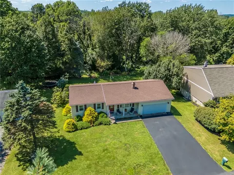 113 Daniel Way, Arcadia, NY 14513