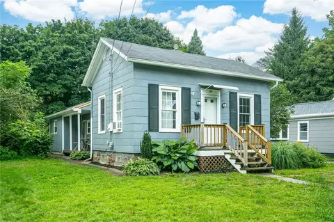 49 Pollard Ave, Rochester, NY 14612