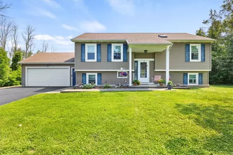 1088 Hilton Parma Rd, Parma, NY 14468