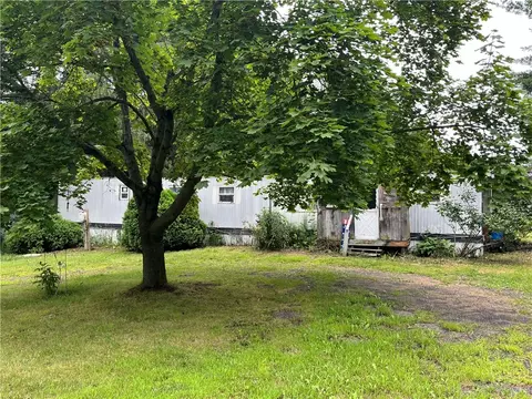 7194 E Port Bay Rd, Wolcott, NY 14590