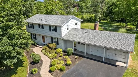 30 Buttermilk Hill Rd, Pittsford, NY 14534