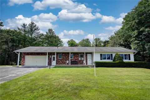 4094 Short Rd, Seneca, NY 14561