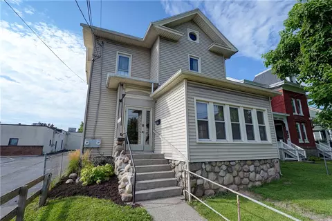 42 Beeman St, Canandaigua, NY 14424