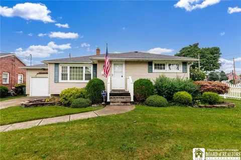 3 Warner Rd, Depew, NY 14043
