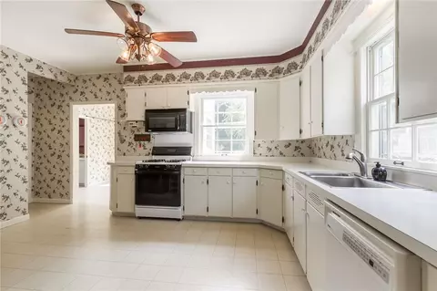 305 E Maple Ave, Arcadia, NY 14513 photo 12
