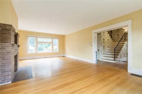 305 E Maple Ave, Arcadia, NY 14513 photo 7