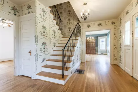 305 E Maple Ave, Arcadia, NY 14513 photo 4