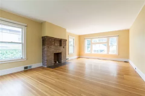 305 E Maple Ave, Arcadia, NY 14513 photo 6
