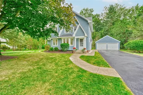151 Parkview Dr, Rochester, NY 14625
