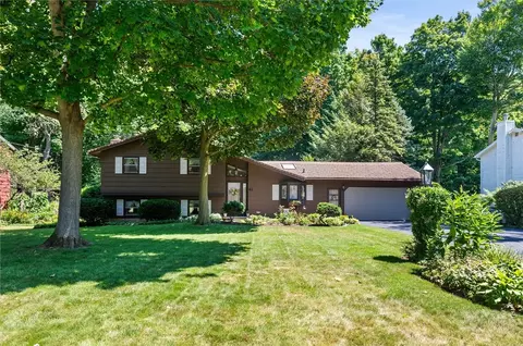 62 Ramblewood Dr, Chili, NY 14514