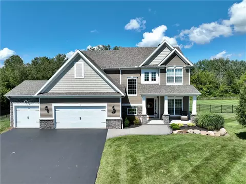 5 Blackburn Knl, Ogden, NY 14559