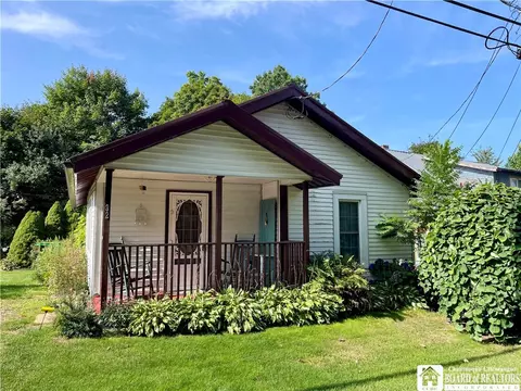 32 Liberty St, Ellery, NY 14712