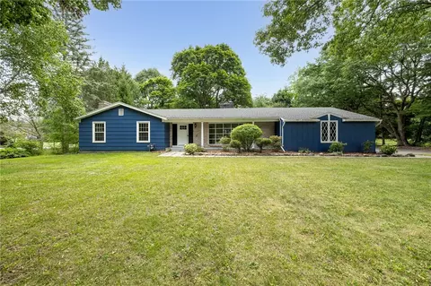 455 Stone Rd, Pittsford, NY 14534